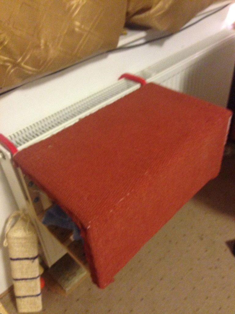 Bed for cats - do it yourself