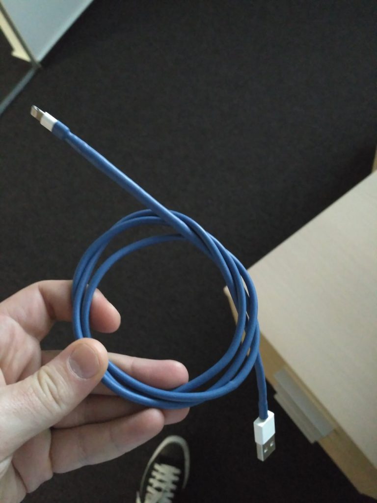 DIY - Apple Lightning Charge Cable Repair