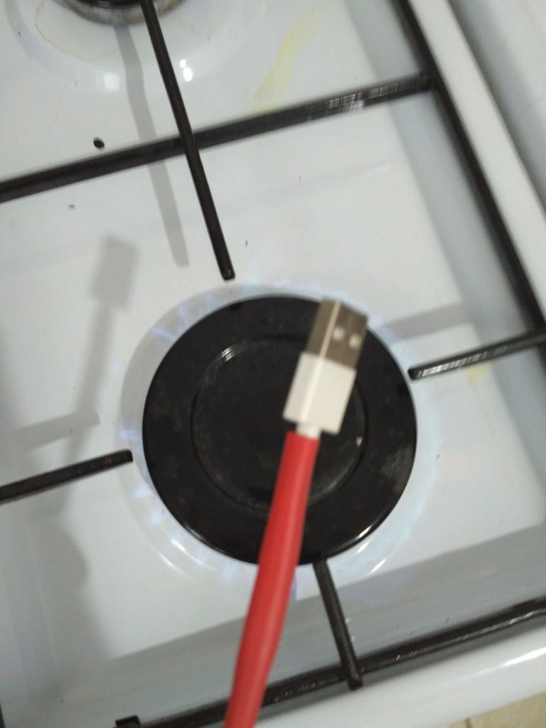 DIY - Apple Lightning Charge Cable Repair