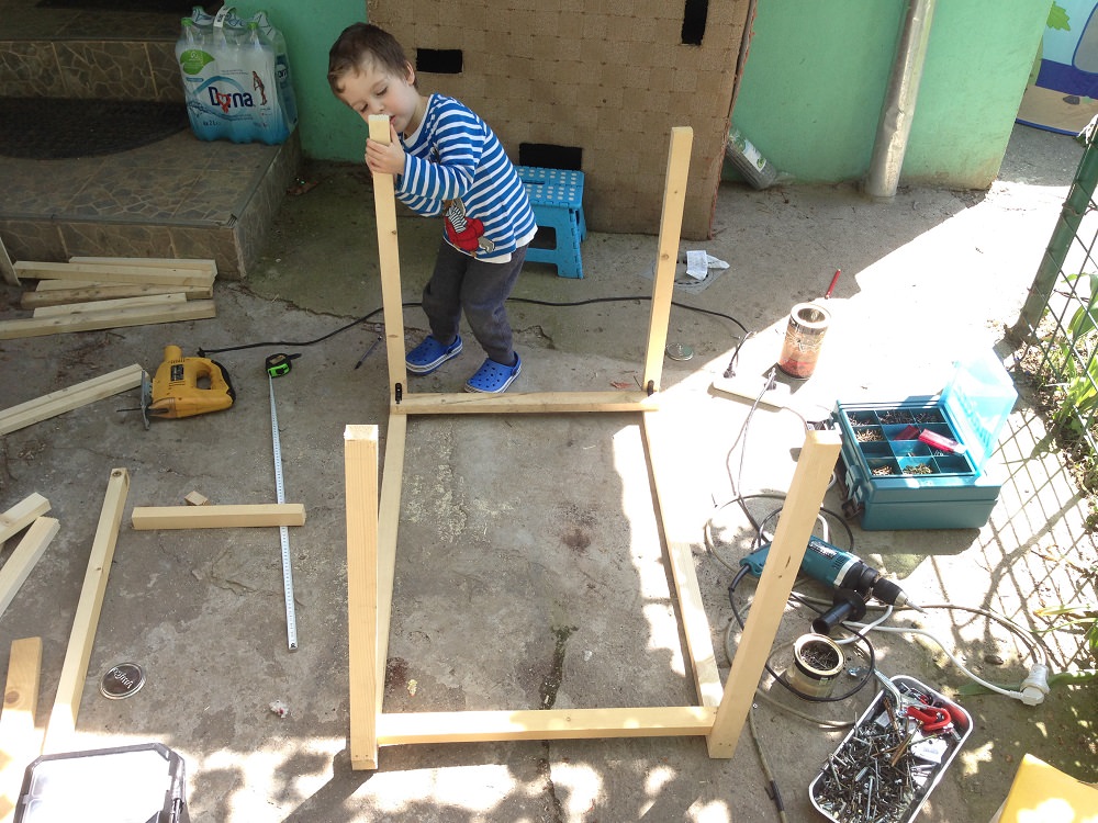 DIY - Cage for a Crow