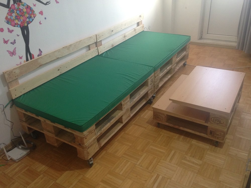DIY - Euro Pallet furniture