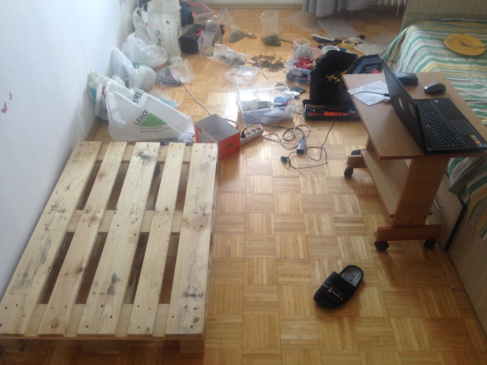 DIY - Euro Pallet furniture