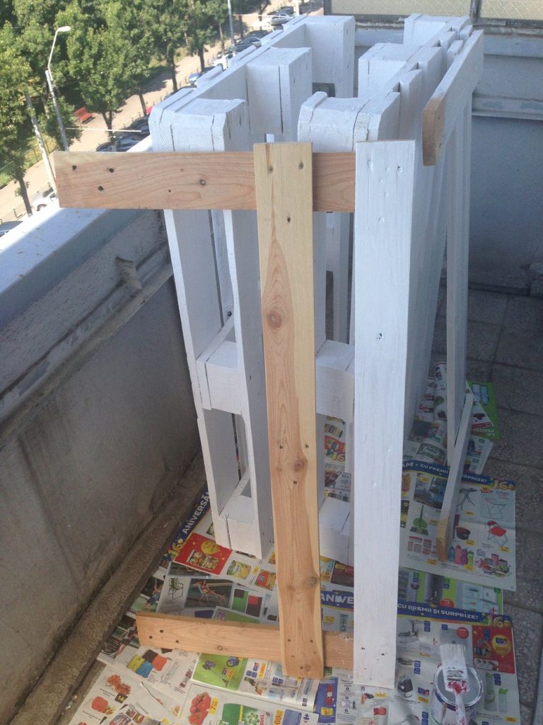 DIY - Euro Pallet furniture (Update)